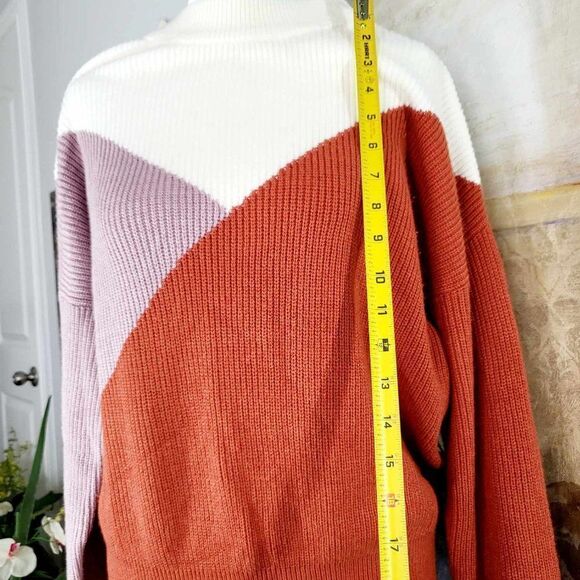 NEW with Tag SOPHIE RUE KNITTED SWEATER SIZE S. - Picture 2 of 11